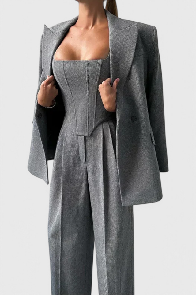 Evena Nohavicový Kostým pre Sebavedomú Eleganciu
